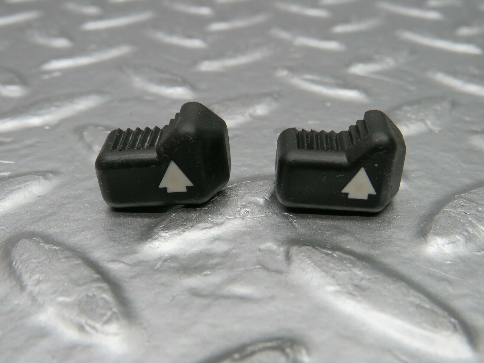22309 Mercedes-Benz S123 280TE Wagon Heater Control Knob Set