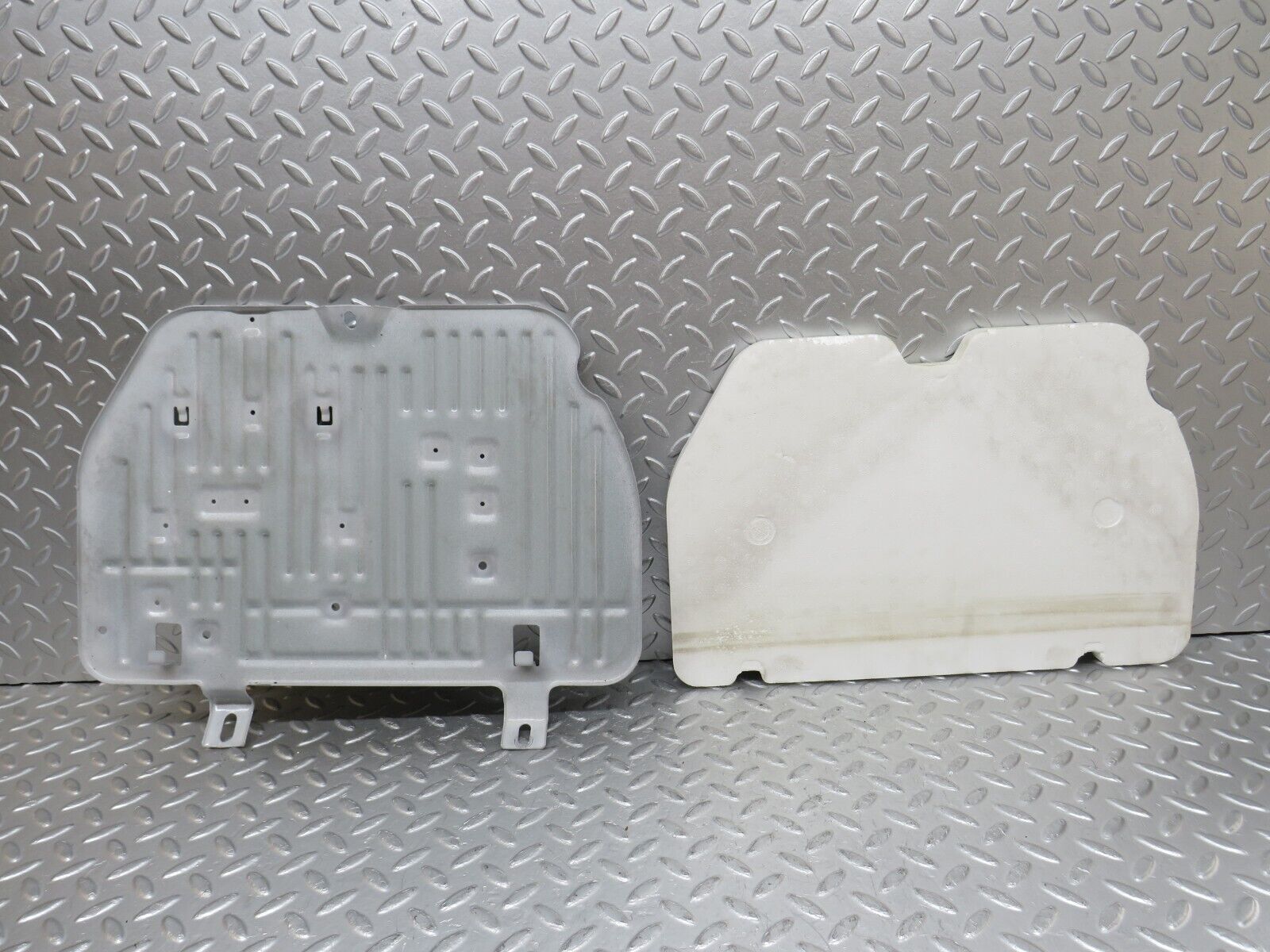 34843 Mercedes-Benz W210 320E Front Left  Floor Cover