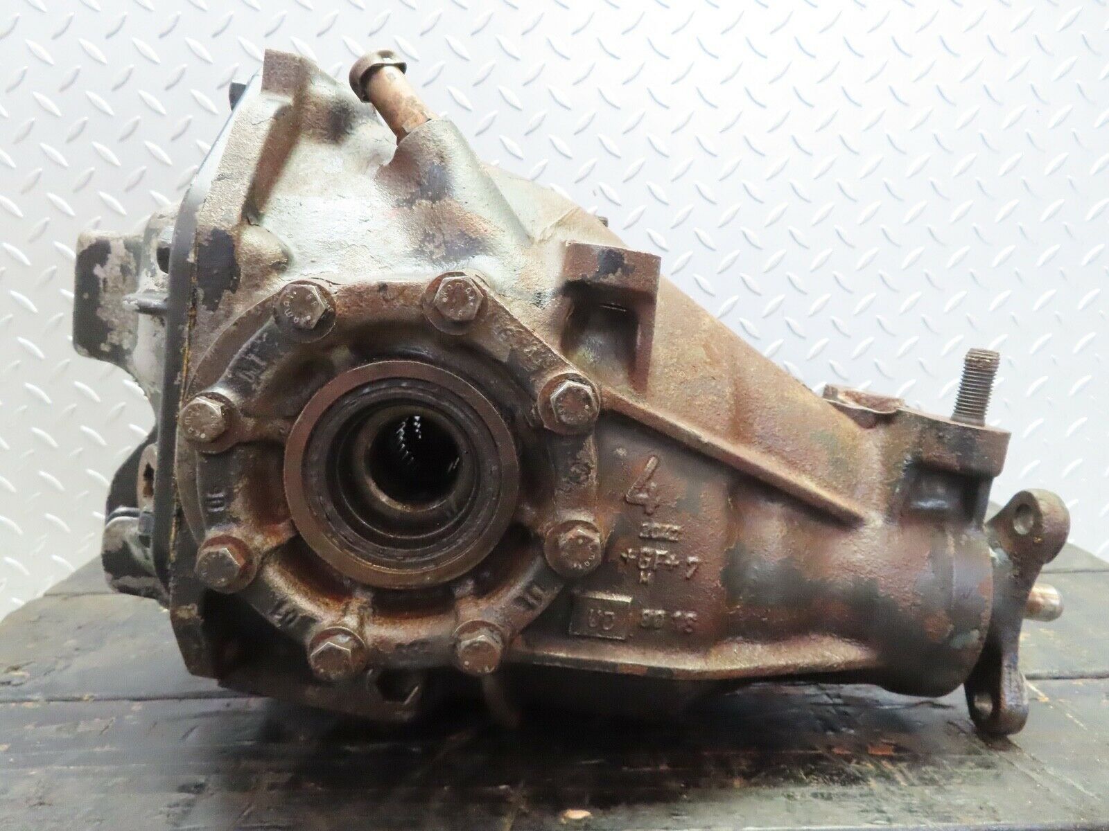 17497 Mercedes-Benz R129 300SL-24 Coupe Rear Differential Ratio 3.27 1263510101