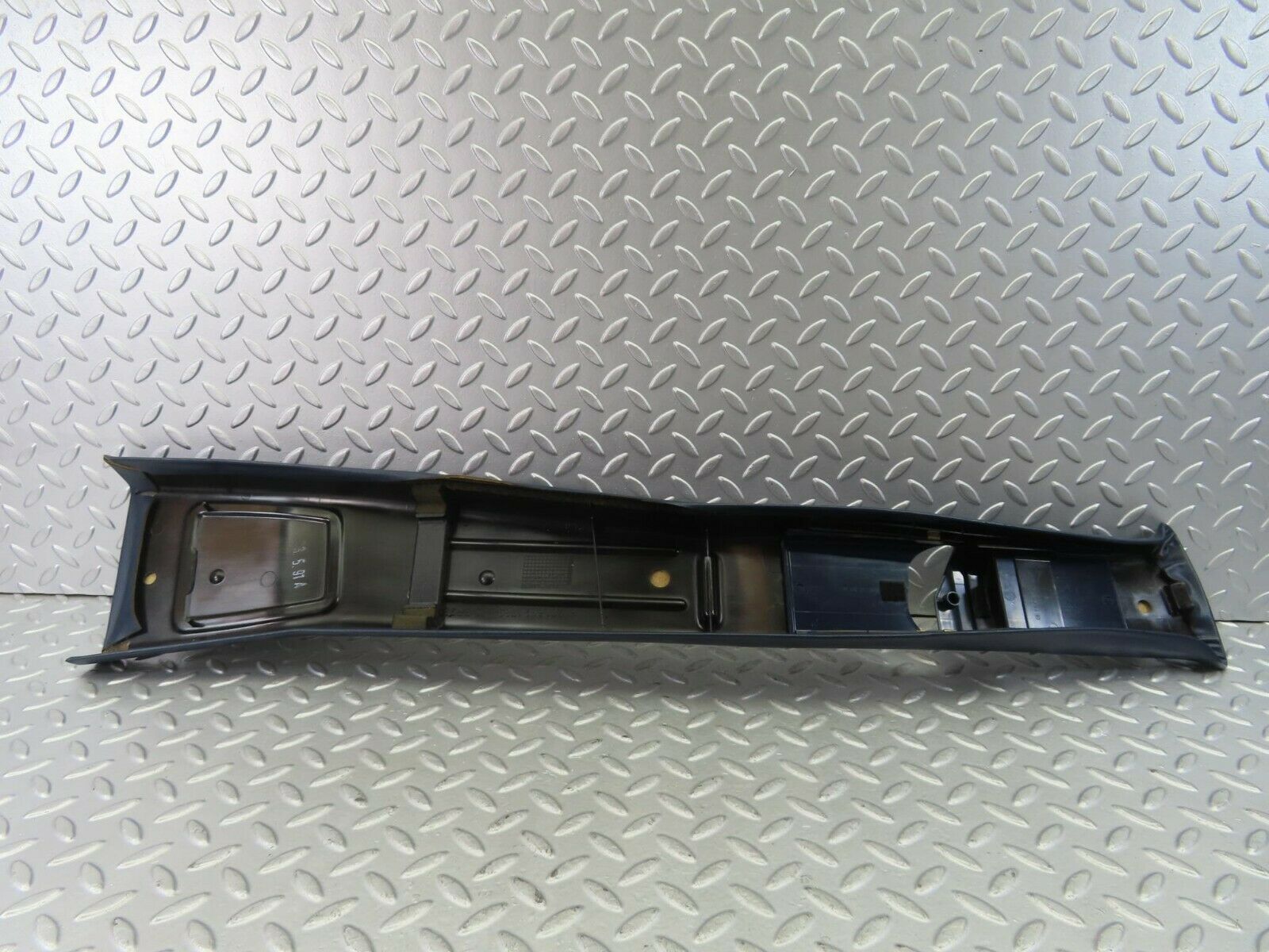 10324 Mercedes-Benz W201 190E B Pillar Cover Left Side Blue 2016921789