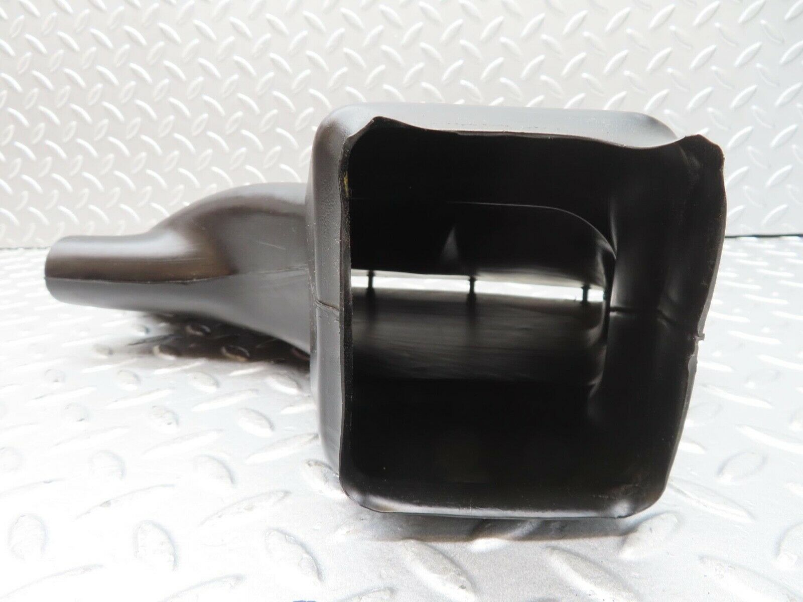 12391 Mercedes-Benz W108 280SE 3.5 Air Vent Duct Right Side