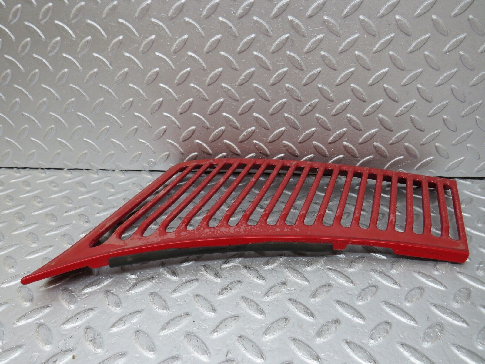 35371 Mercedes-Benz R107 280SL Air Vent Grill Left Side