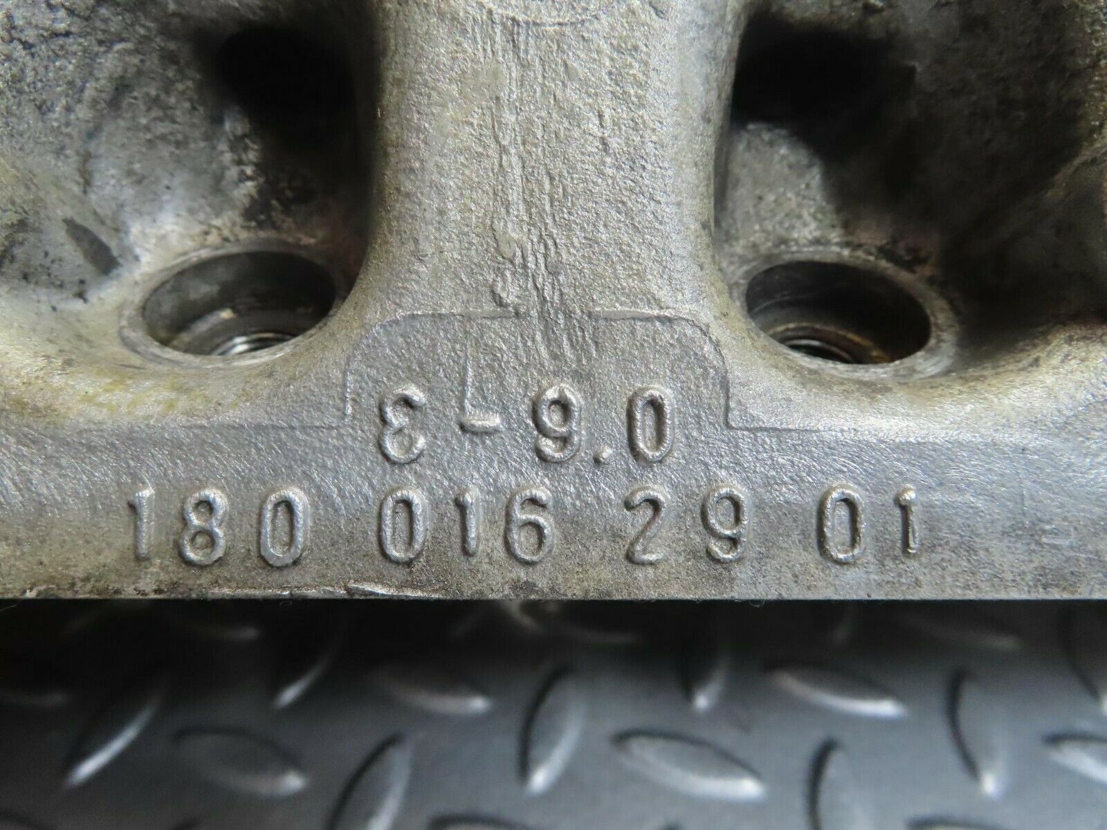8558 Mercedes-Benz W111 Cylinder Head 1800162901