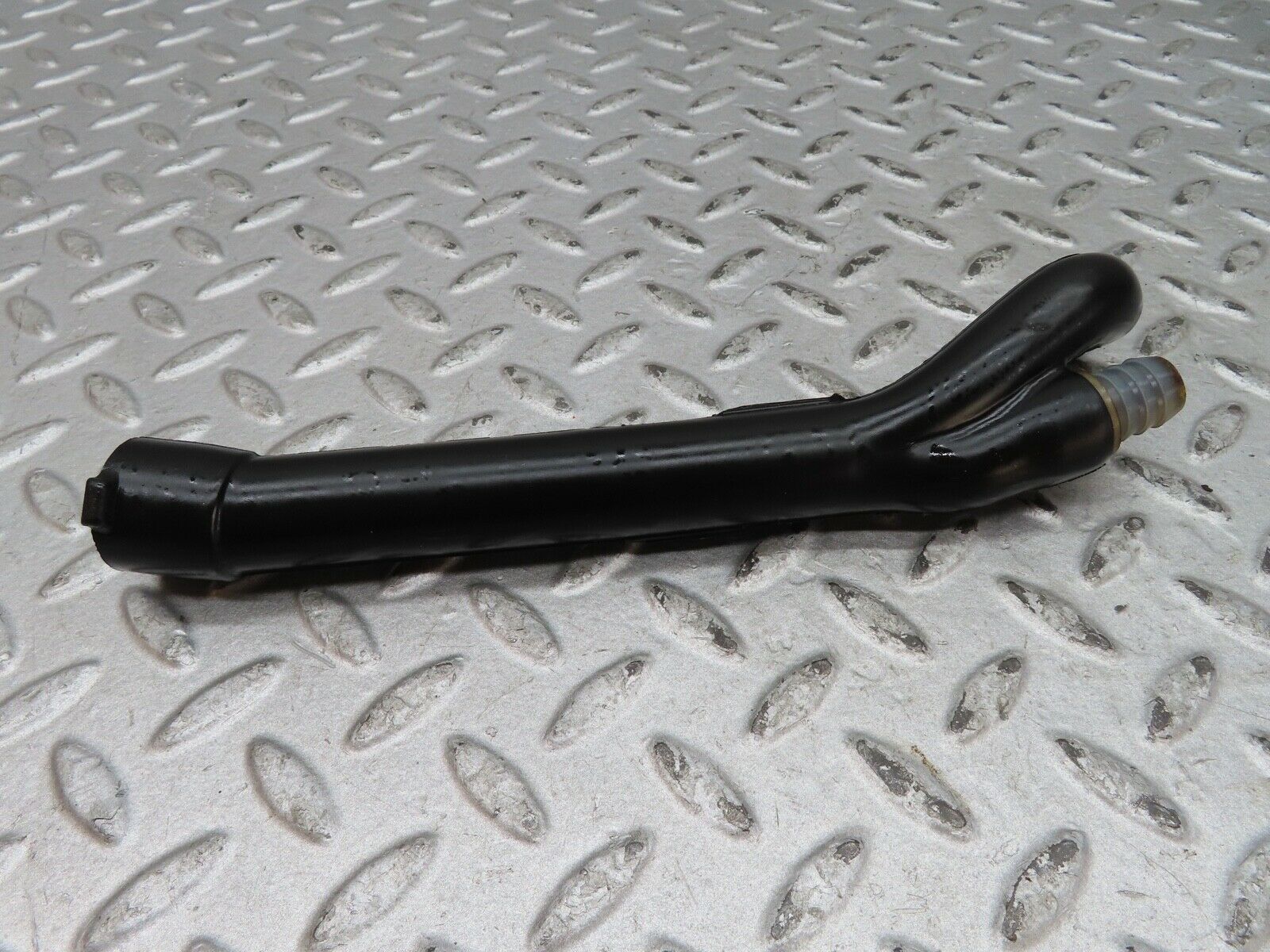 17868 Mercedes-Benz W116 450SEL  Air Intake Breather Hose 1160940682