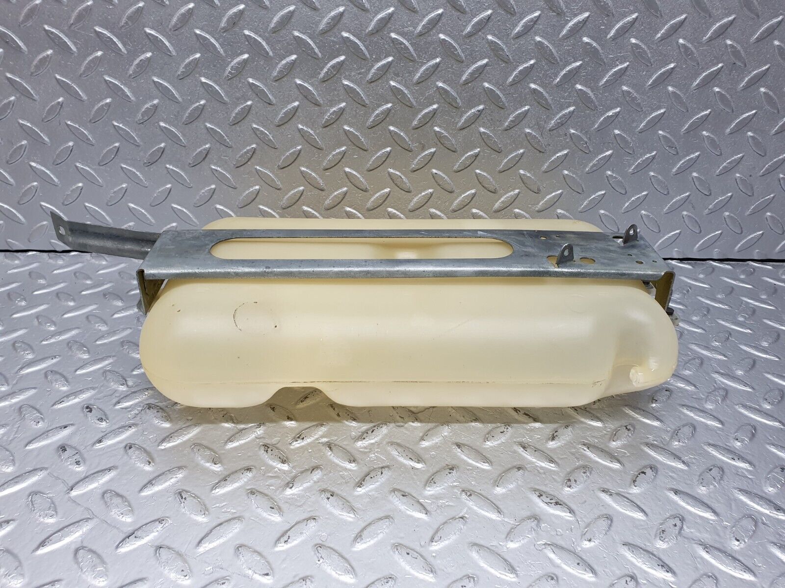 40971 Mercedes-Benz W126 300SE Coolant Expansion Tank & Bracket 1265000549