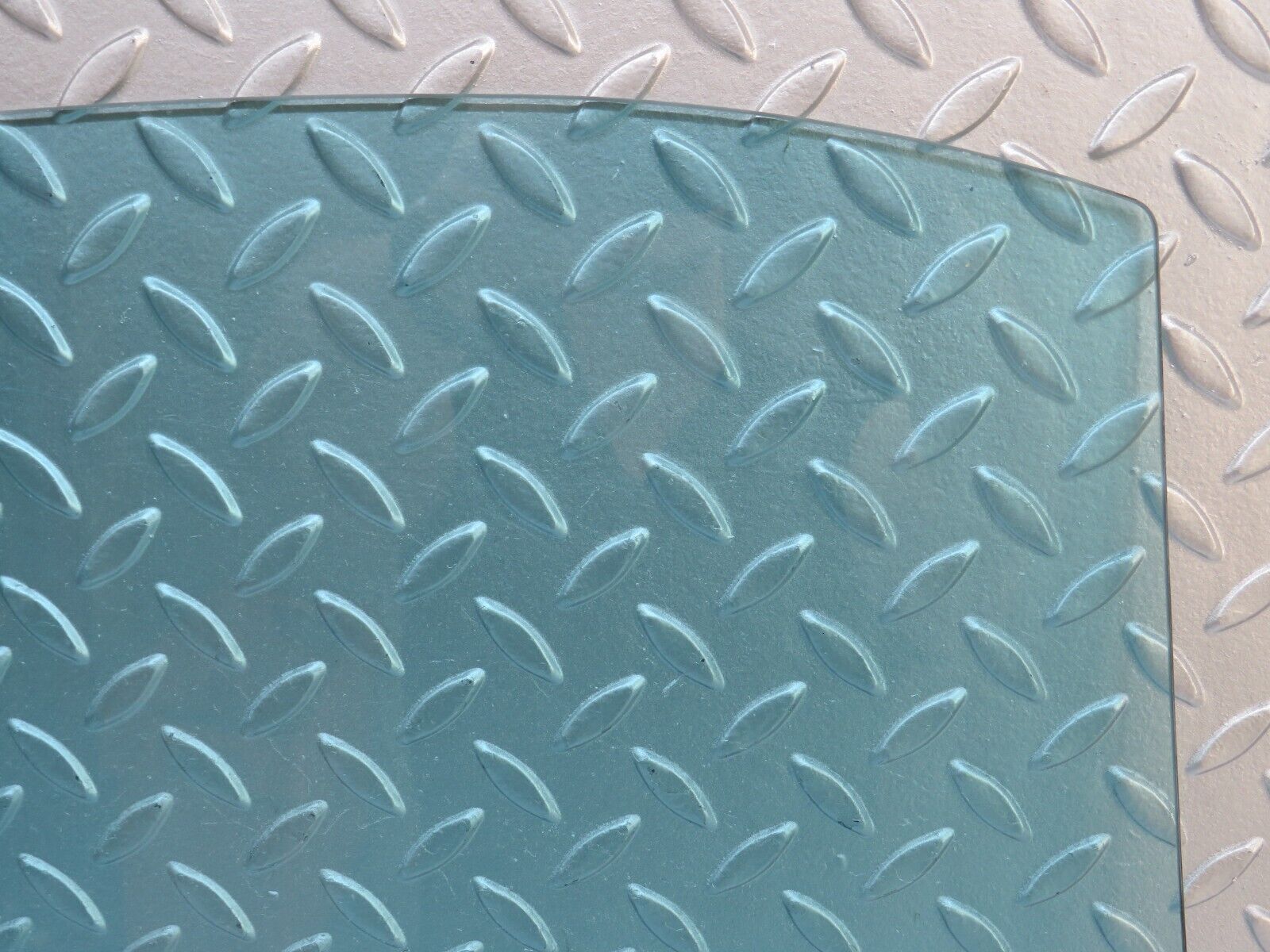 34974 Mercedes-Benz W210 320E Rear Right Door Window Glass