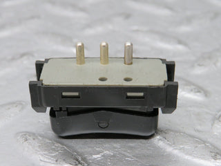 33331 Mercedes-Benz W202 C180 Head Rest Control Switch 1408205210