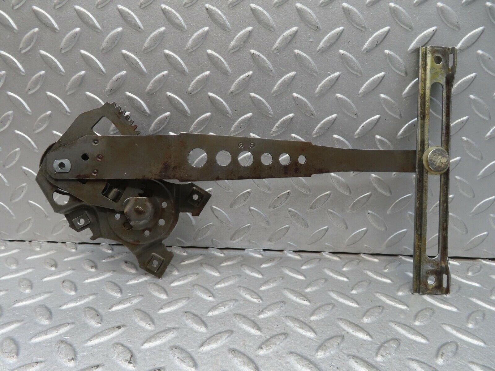 13652 Mercedes-Benz W123 200 Rear Left Manual Window Regulator