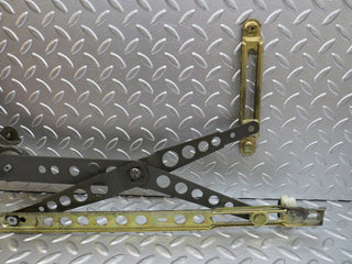 25453 Mercedes-Benz W123 200 Front Right Manual Window Regulator