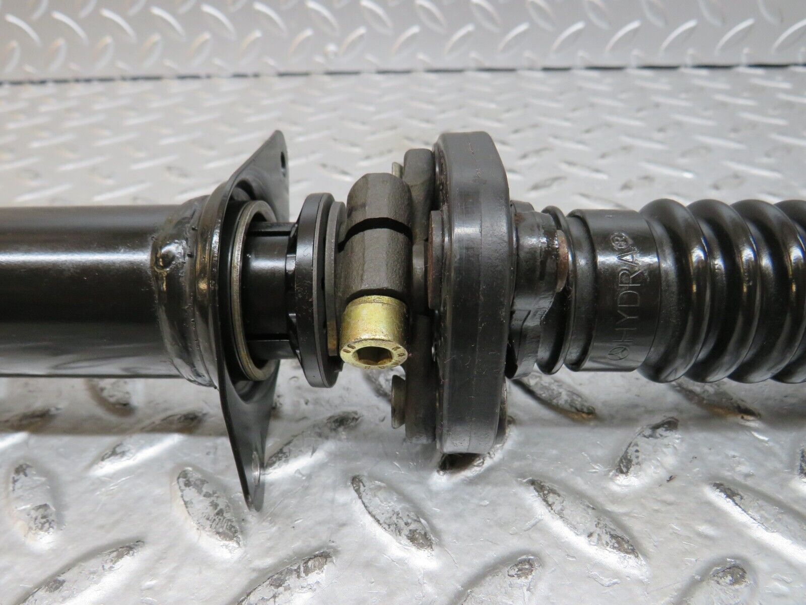 27781 Mercedes-Benz S124 300TE Wagon Steering Column