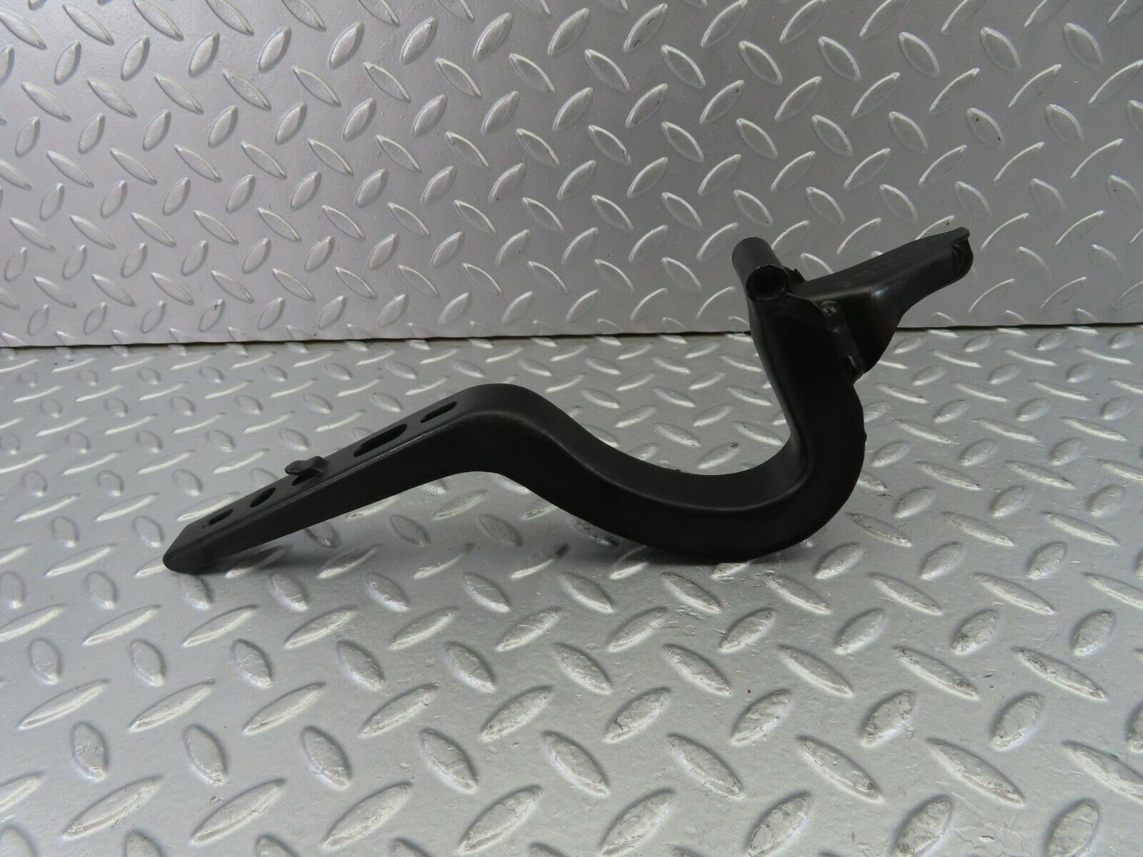 10847 Mercedes-Benz W123 230E Trunk Lid Hinge Left Side 1237500187