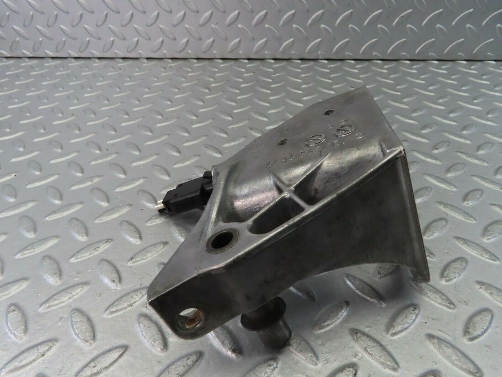 9312 Mercedes-Benz C124 300CE Coupe Brake Pedal Bracket 1242900519