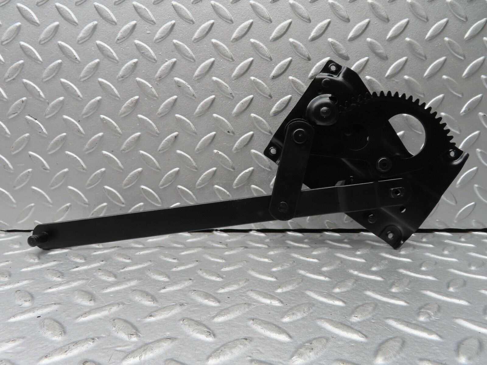 19004 Mercedes-Benz W121 190b Ponton Front Right Manual Window Regulator