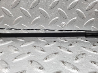 W126 windscreen wiper arm left side used OEM