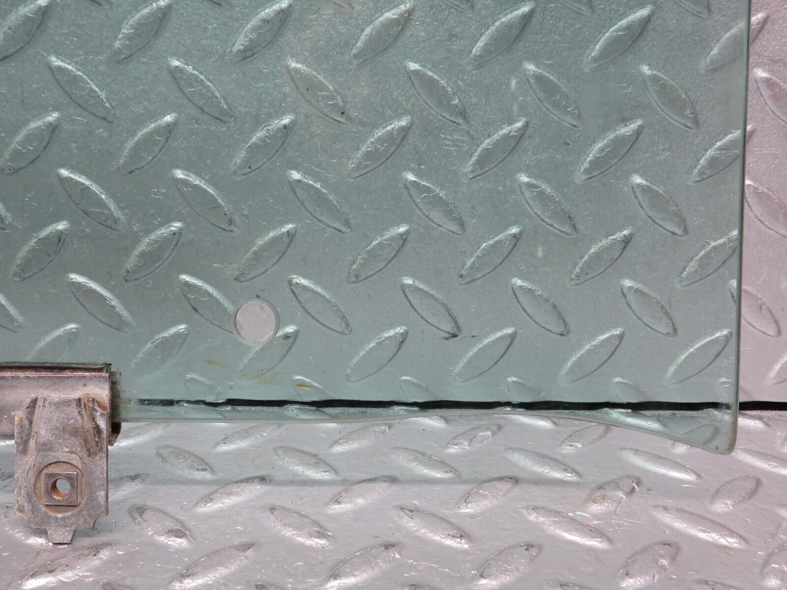 39664 Mercedes-Benz R129 320SL Coupe Right Door Window Glass