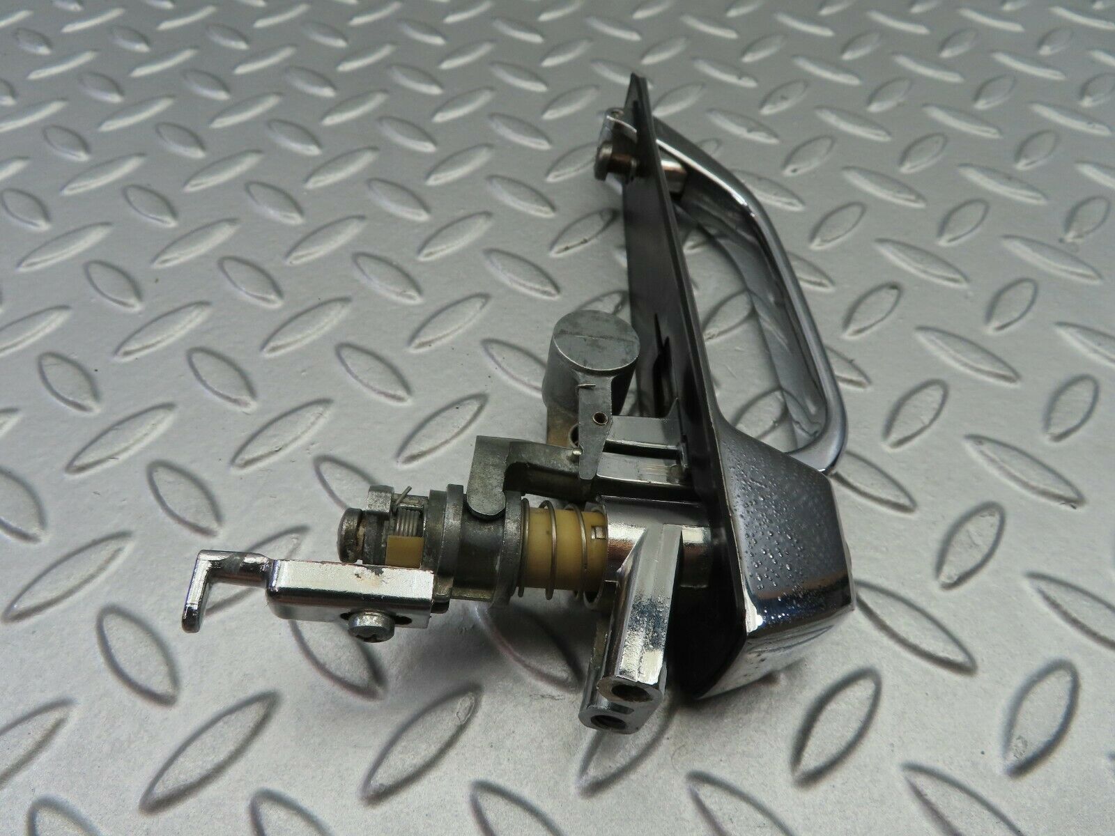 6853 Mercedes-Benz C107 350SLC Coupe Exterior Chrome Door Handle Right