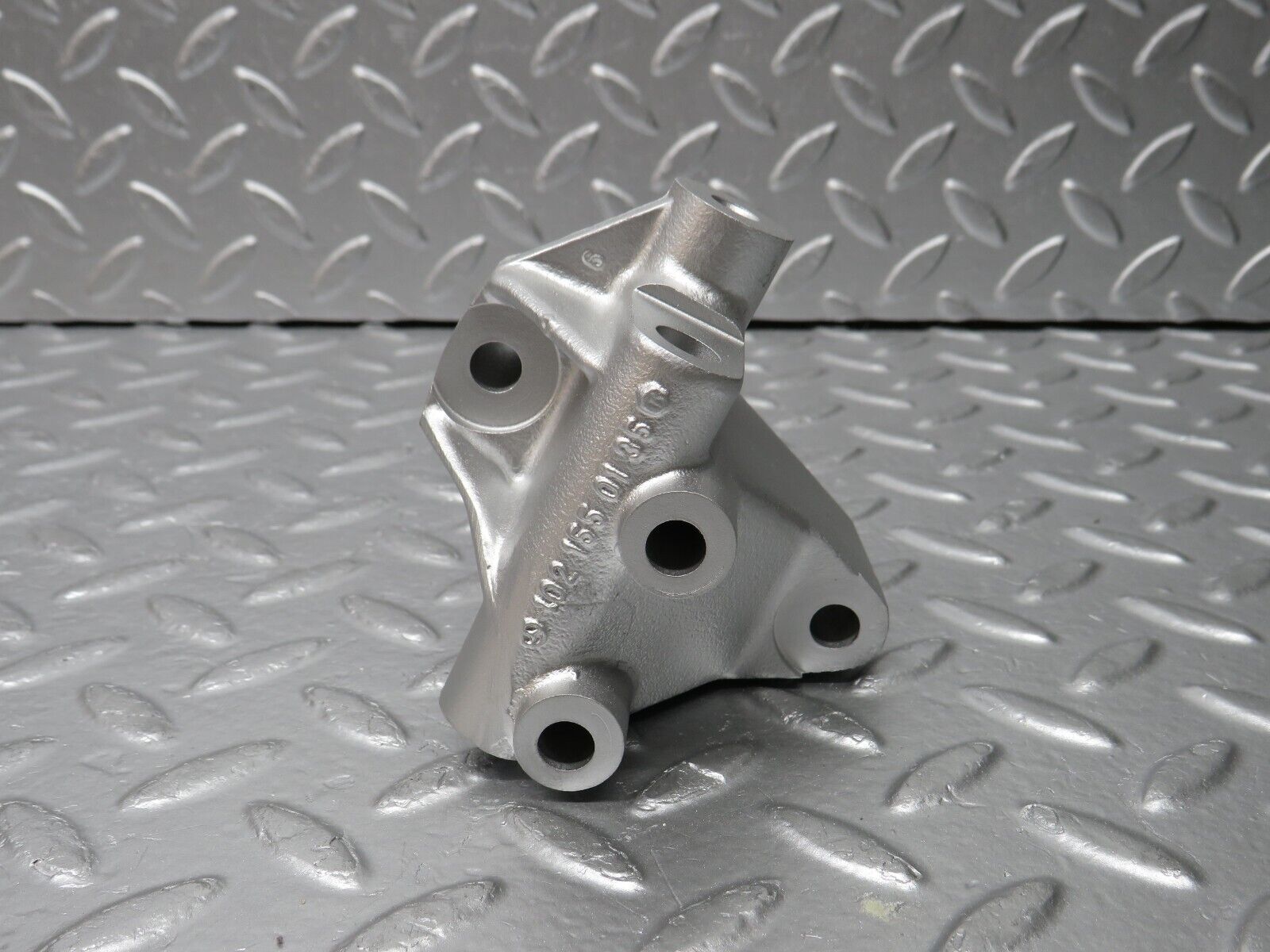 30903 Mercedes-Benz W201 190E 2.0L Alternator Holder Bracket 1021550135