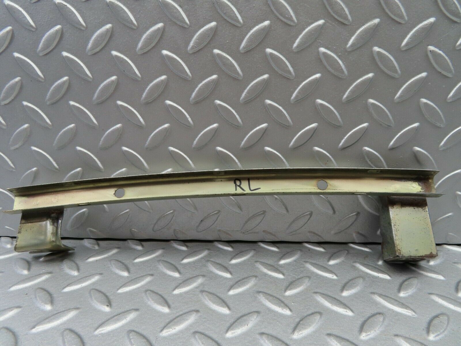 6222 Mercedes-Benz W126 380SE Rear Left Window Channel
