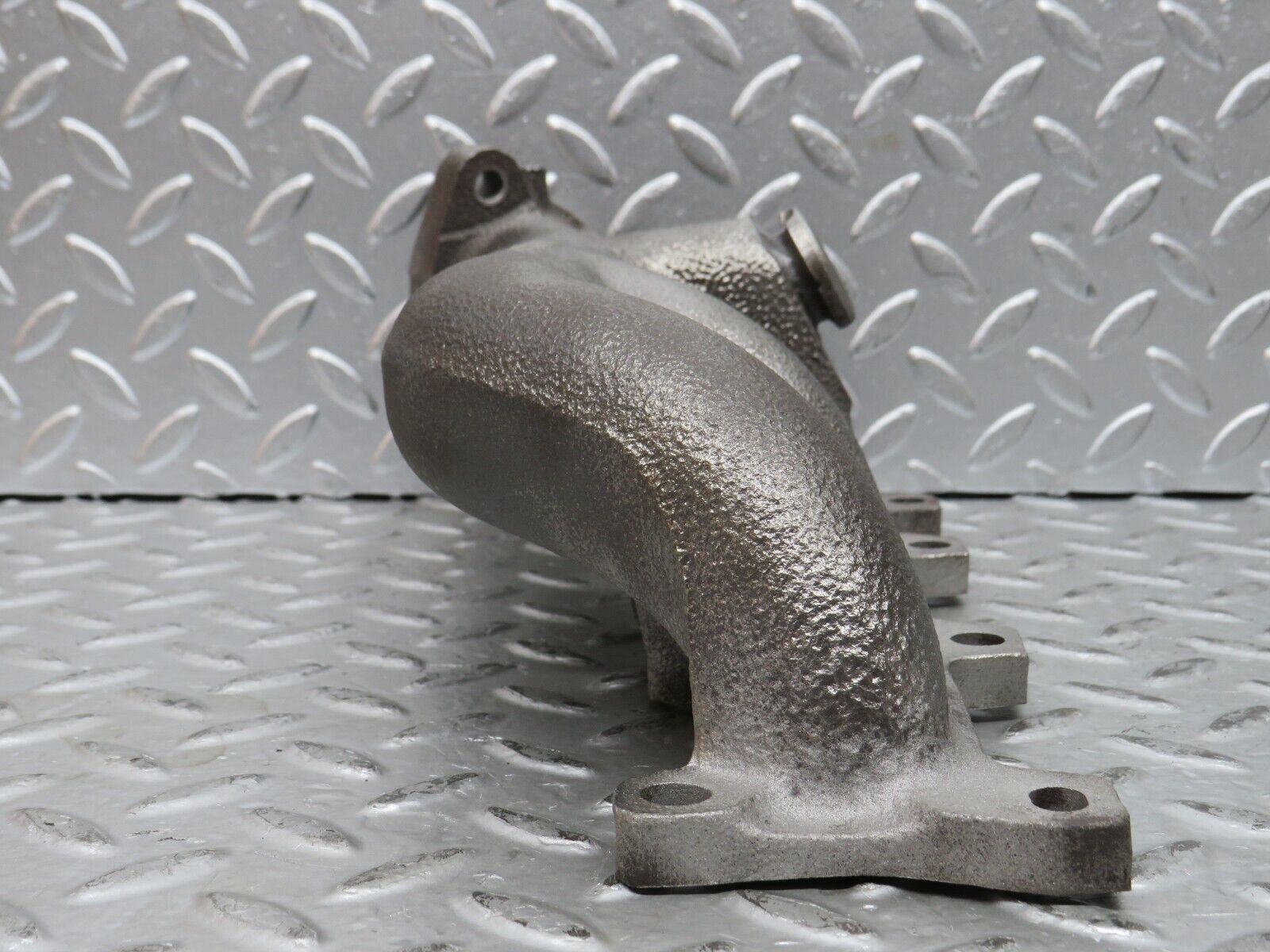 27679 Mercedes-Benz S124 300TE Wagon Exhaust Manifold Cylinder 1-3 6061421002