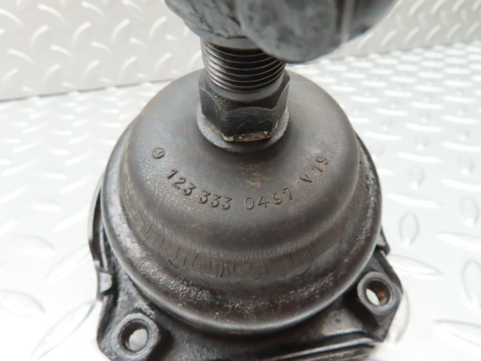 4033 Mercedes-Benz S123 200T Wagon Front Control Arm Guide Rod Mount
