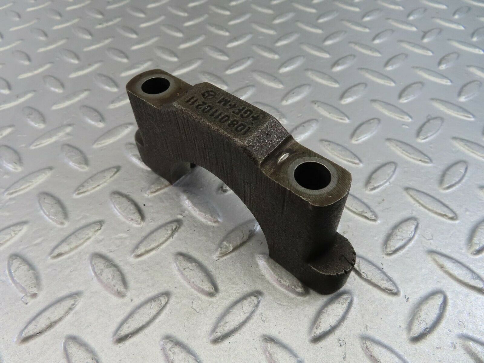 9878 Mercedes-Benz C123 280CE Coupe Crankshaft Bearing Holder Block 1080110211