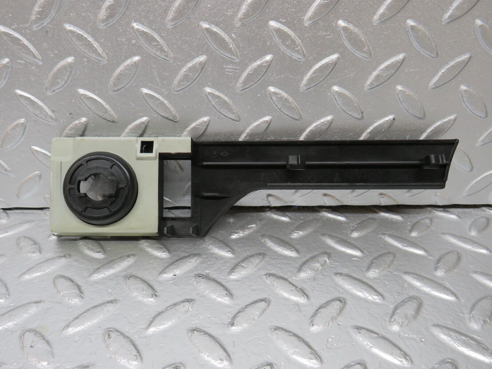 34087 Mercedes-Benz W124 260E Headlight Switch Surround Cover