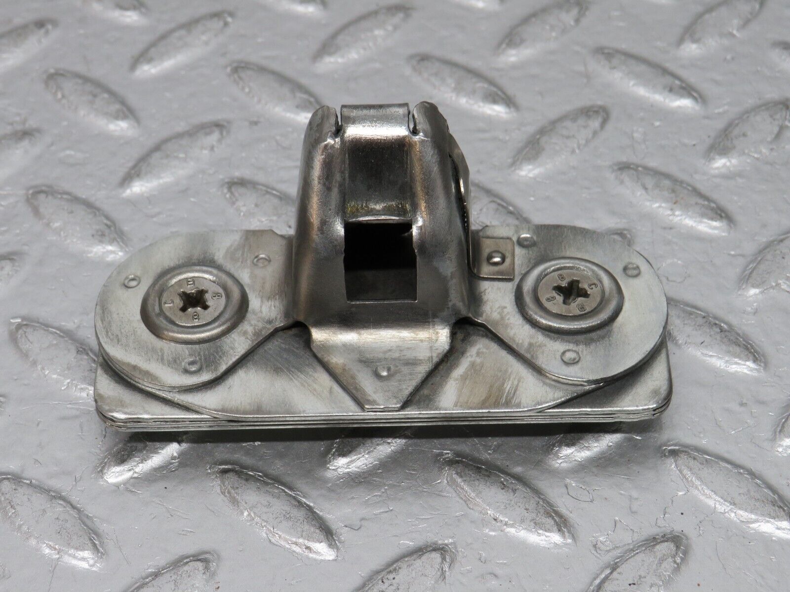 0709 Mercedes-Benz C107 350SLC Coupe Trunk Lock