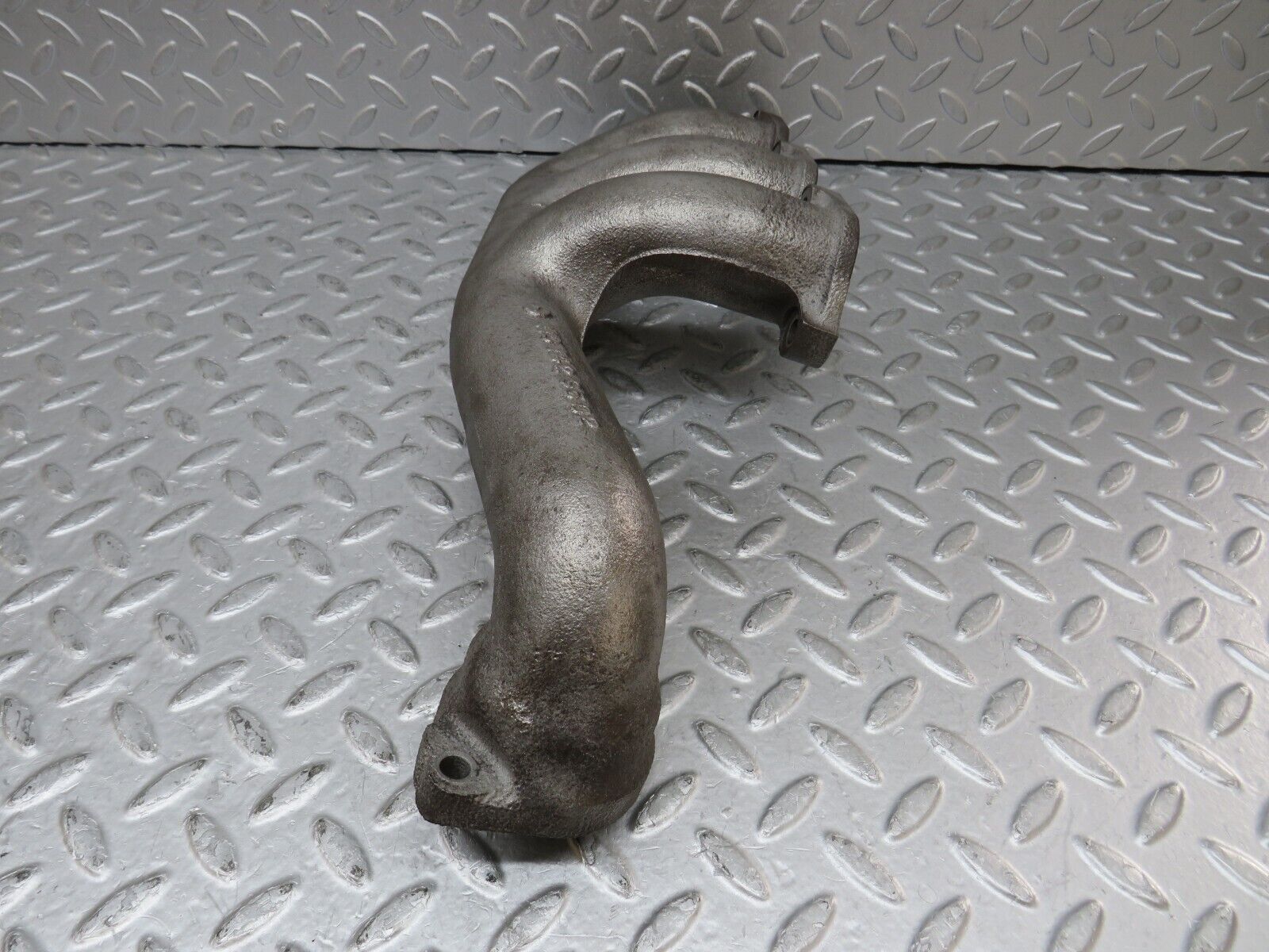 35563 Mercedes-Benz R107 280SL Exhaust Manifold 4-6 1101429502