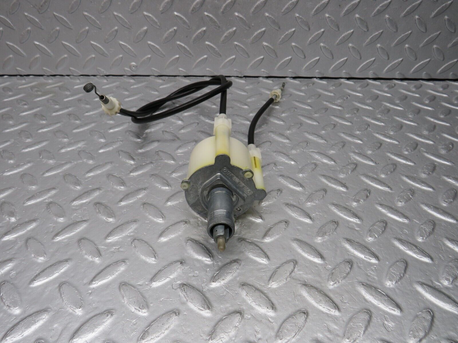 38034 Mercedes-Benz A124 320E Cabriolet Heater Control Unit Switch 1248300185