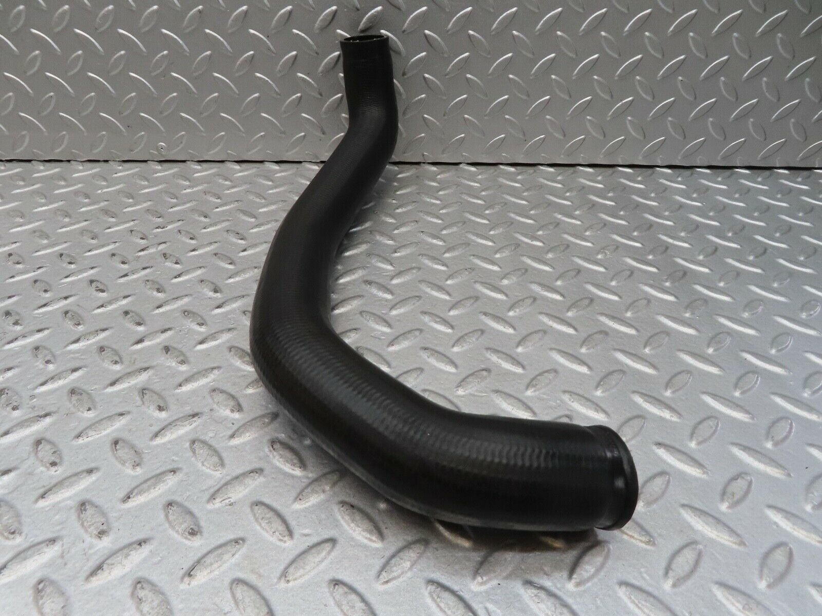 17287 Mercedes-Benz R129 300SL Coupe Radiator Lower Coolant Hose 1295010082