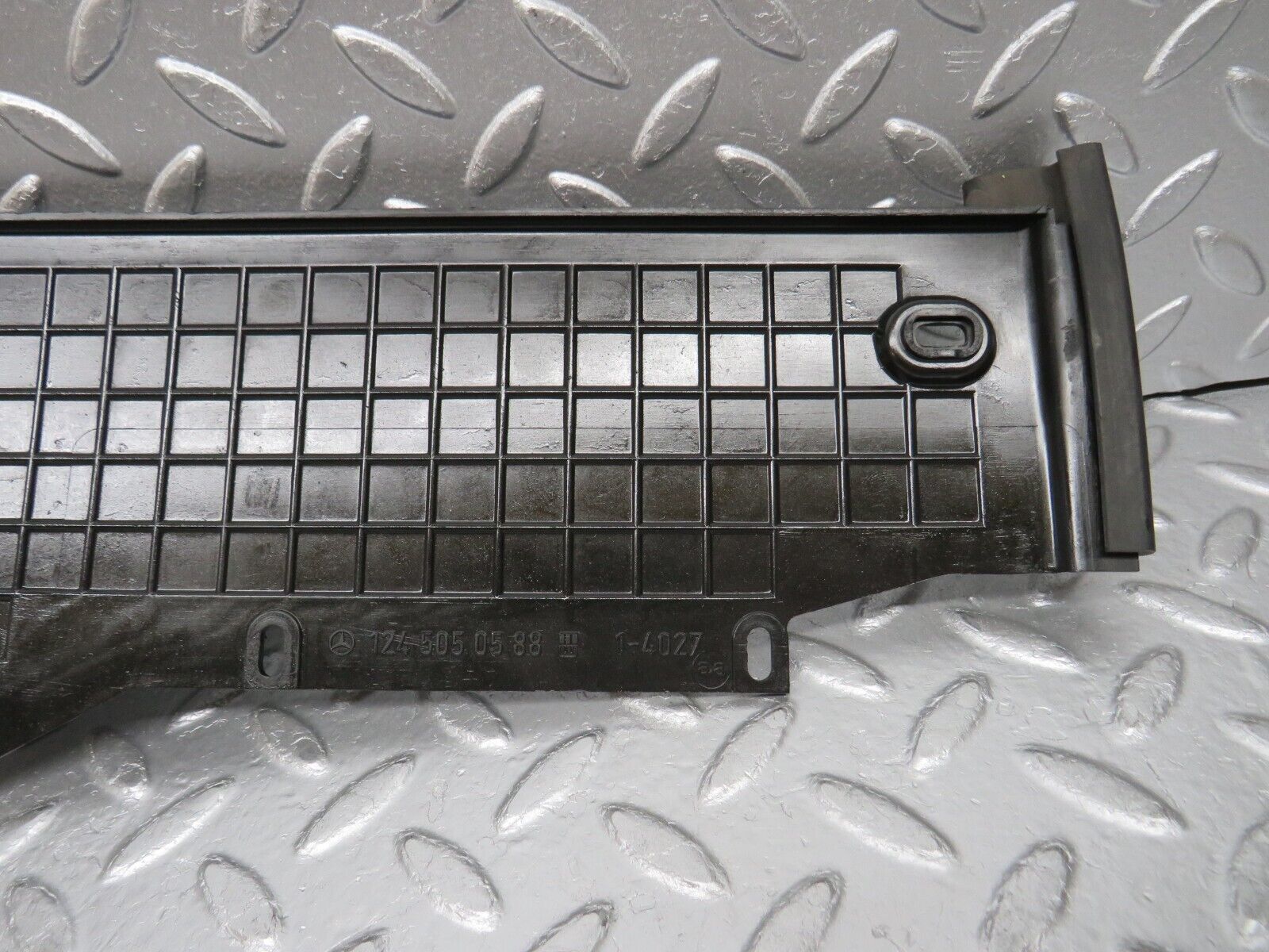 30409 Mercedes-Benz W124 230E Radiator Fan Cover Panel 1245050588