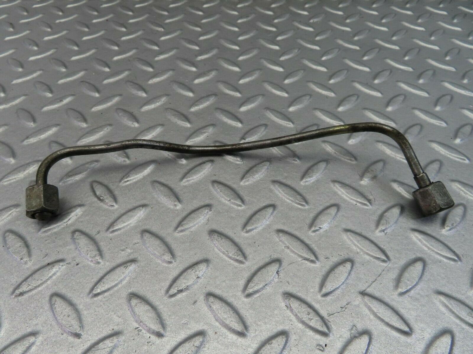 7977 Mercedes-Benz W115 220D Fuel Line Hose Set With Bracket