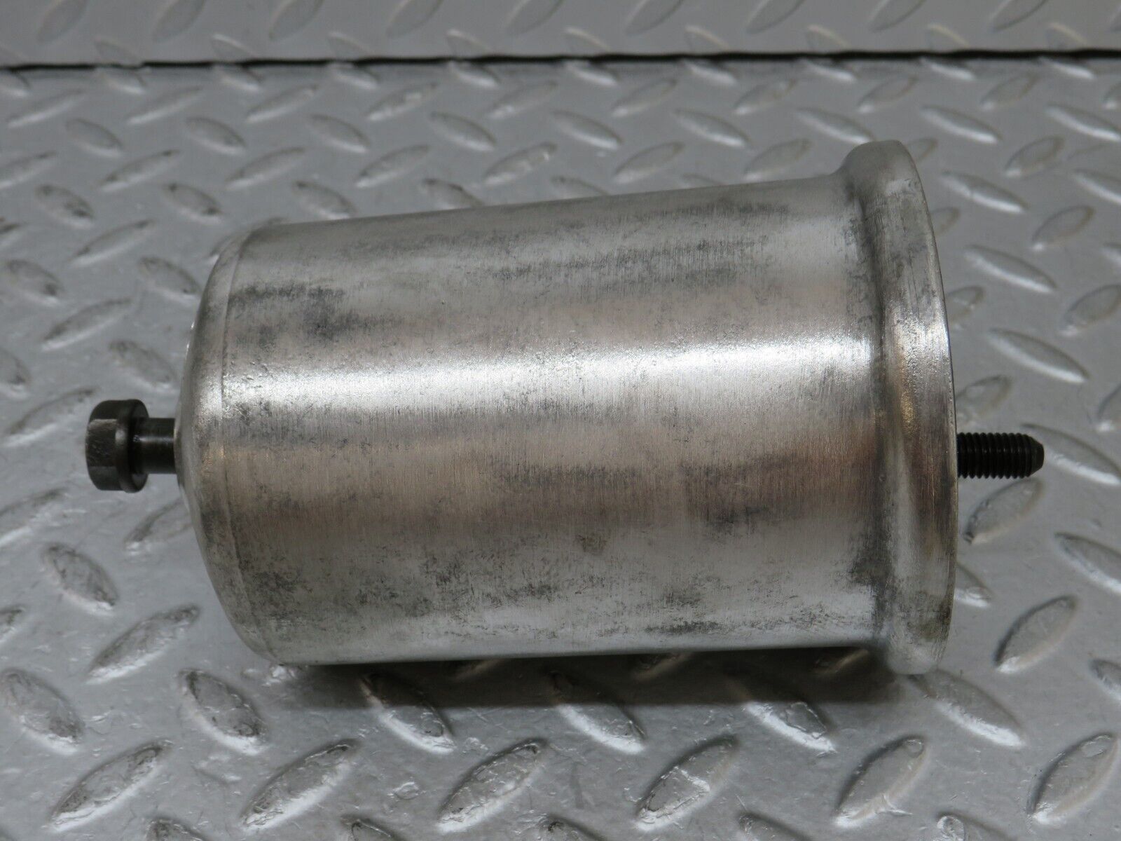 35537 Mercedes-Benz R107 280SL Oil Filter Housing