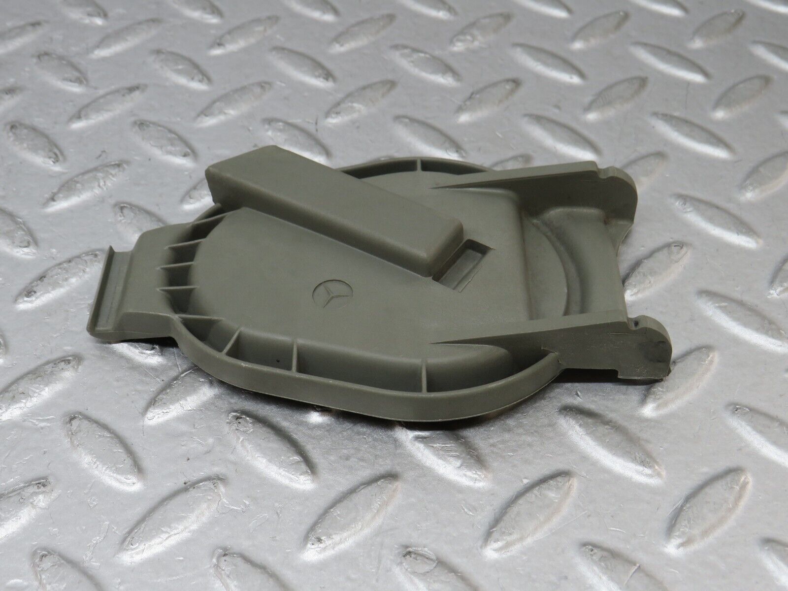 36379 Mercedes-Benz W126 420SE Headlight Lid Cover
