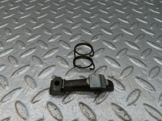W123 valve rocker arm with retaining spring used OEM