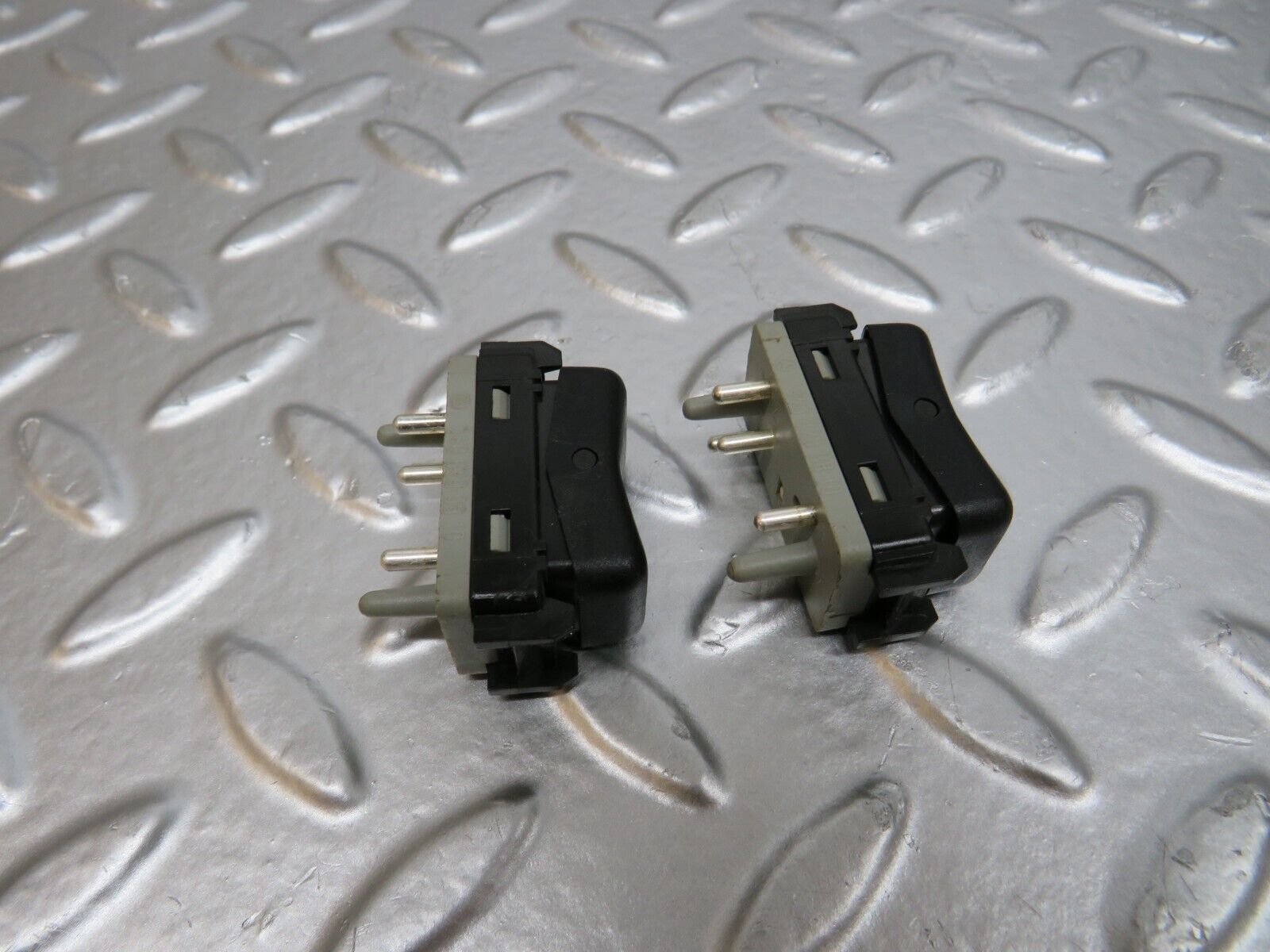 24675 Mercedes-Benz W140 S320 Heated Seat Switch Pair 1408209810