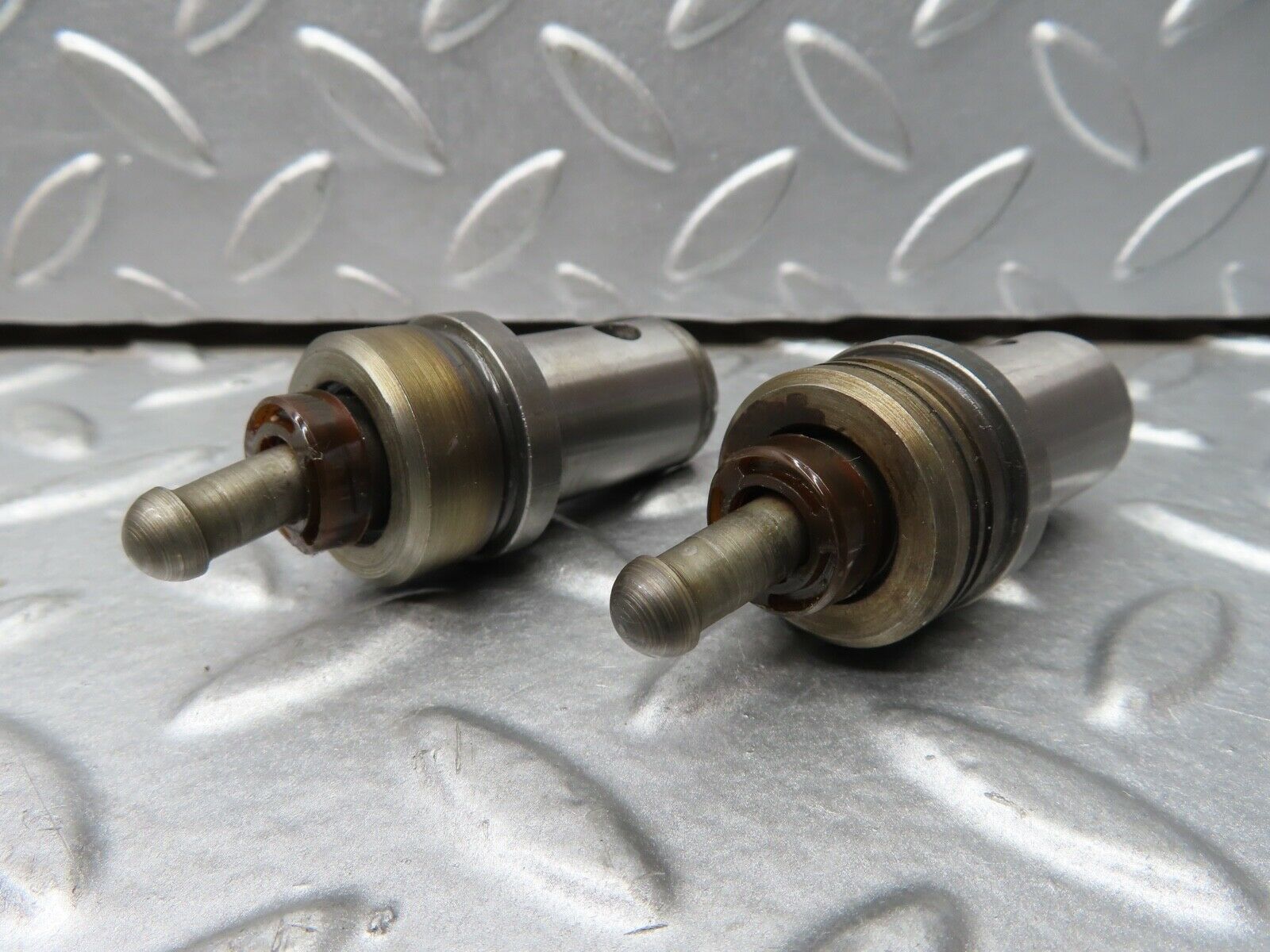 19764 Mercedes-Benz W123 722.122 Automatic Gearbox Pistons