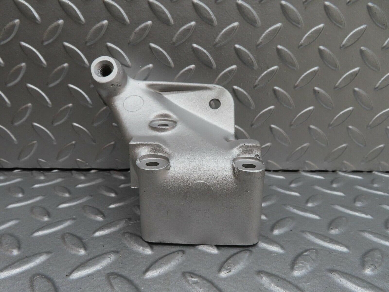 14364 Mercedes-Benz W116 350SE Engine Mount Bracket Left Side 1162232904