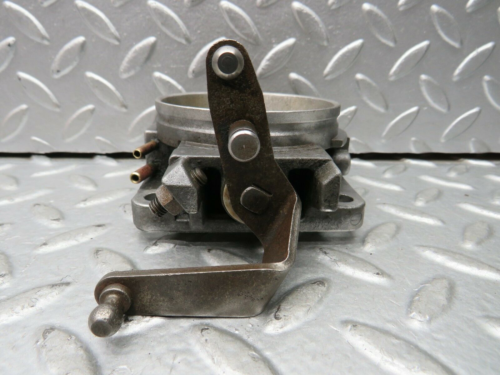 22175 Mercedes-Benz S123 280TE Wagon Throttle Body Valve