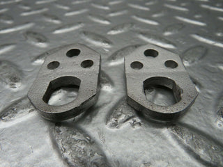 R107 SLC fuel injector bracket pair used OEM