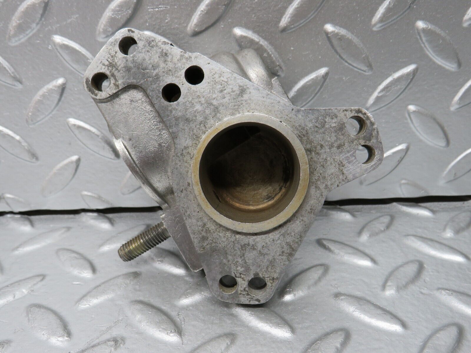 30119 Porsche 924 Distributor Drive Housing 048905215