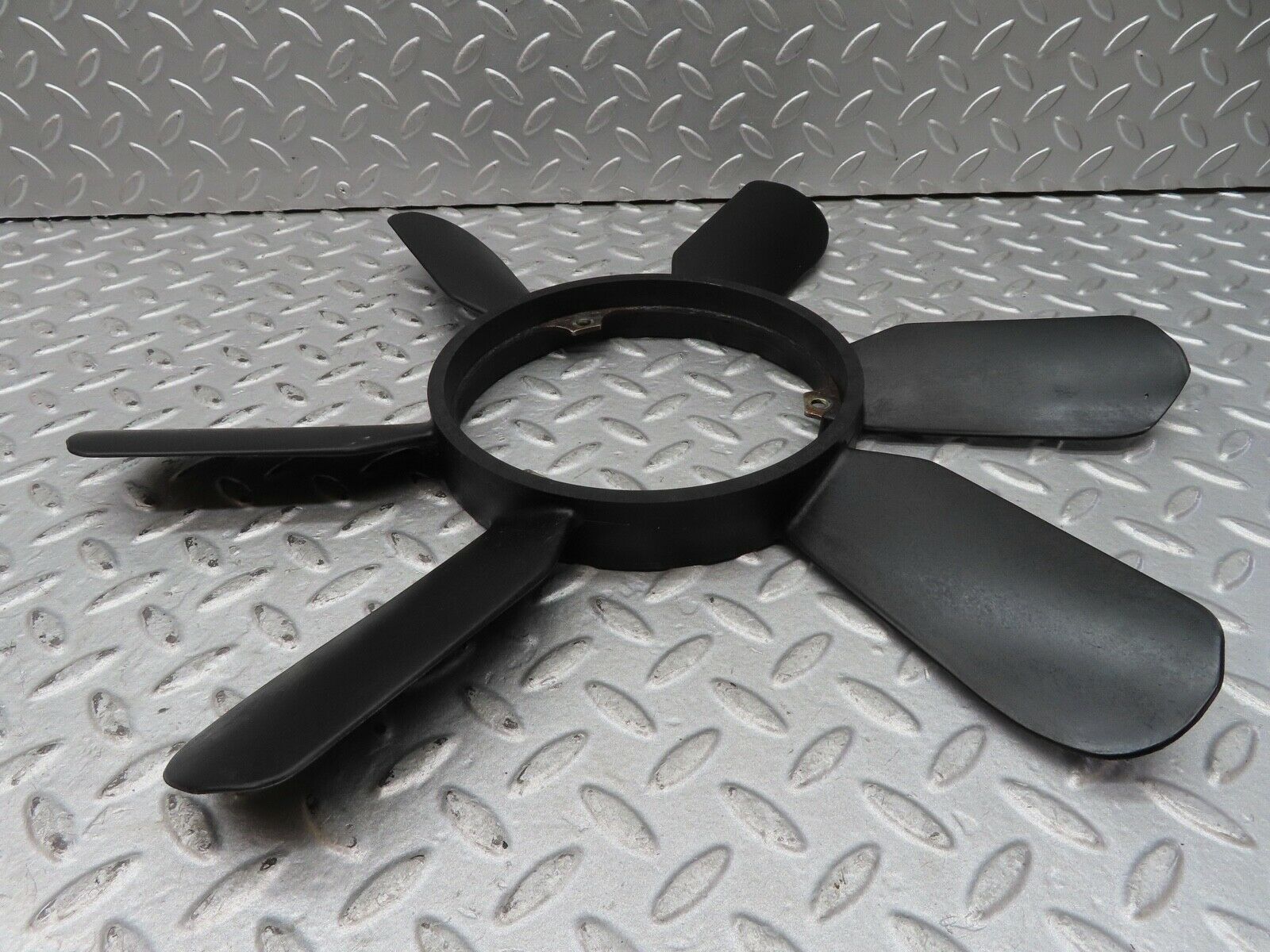 17304 Mercedes-Benz R129 300SL Coupe Engine Cooling Fan 1032000623