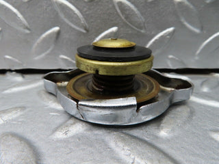 20347 Mercedes-Benz W114 280CE Coupe Radiator Cap RS-512A