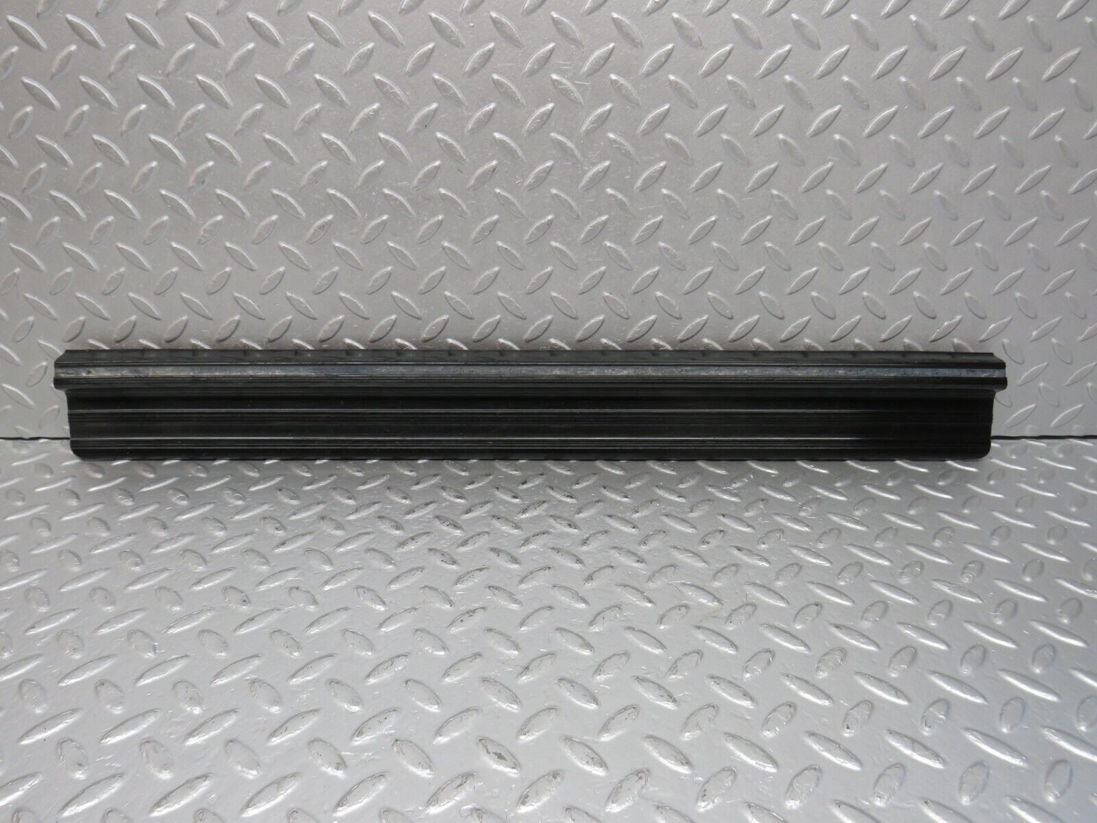 40631 Mercedes-Benz W123 300D Front Right Door Sill Trim Black