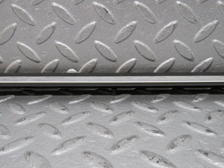 40640 Mercedes-Benz W123 300D Rear Right Door Centre Moulding Trim