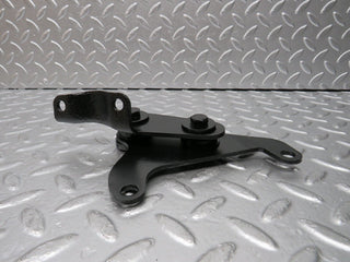 30923 Mercedes-Benz W201 190E 2.0L Cable Holder Bracket