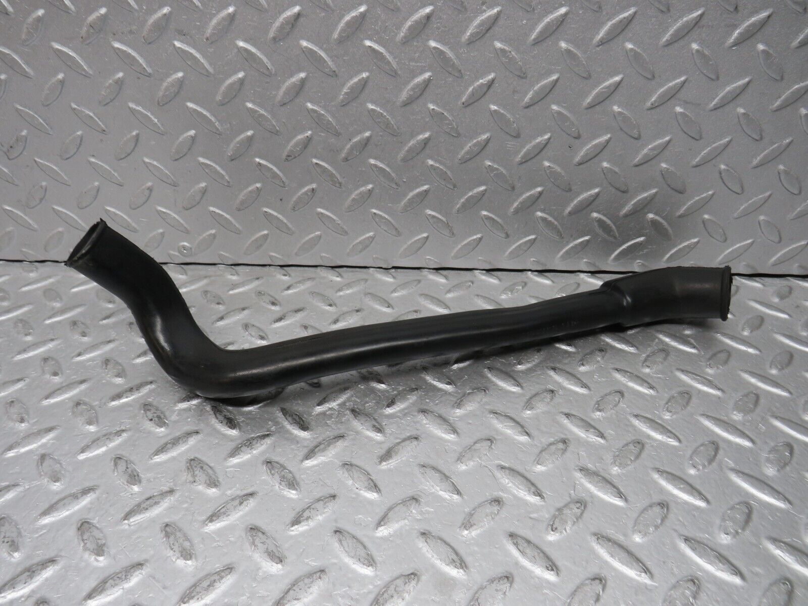38003 Mercedes-Benz A124 320E Cabriolet Water Drain Hose Left 1246280194
