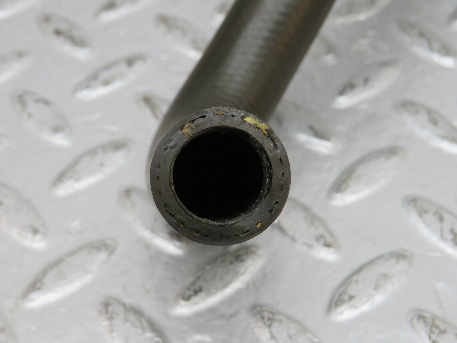 39688 Mercedes-Benz R129 320SL Coupe Coolant Hose Pipe 1298321394