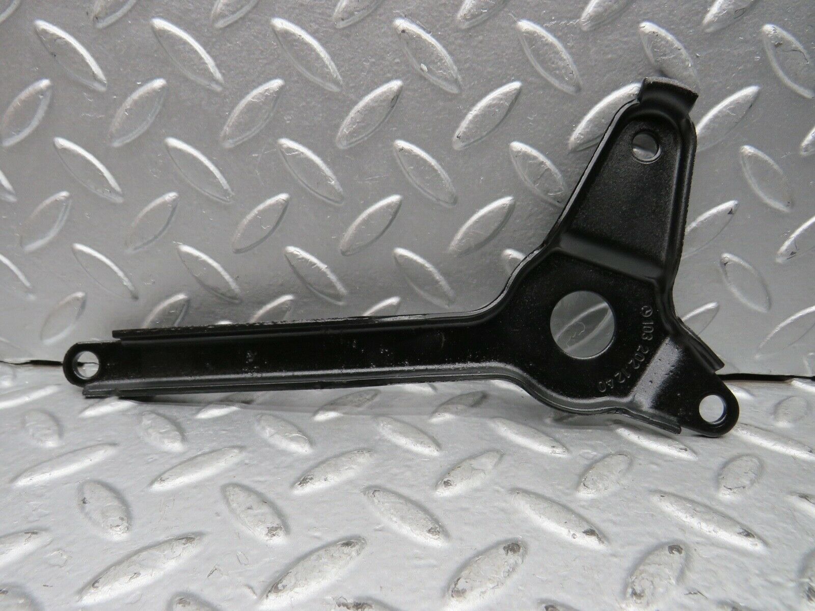 21771 Mercedes-Benz W126 300SE Belt Tensioner Bracket Holder 1032021240