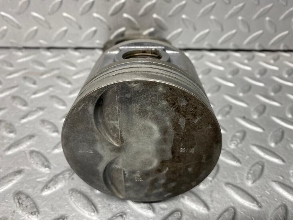 37624 Mercedes-Benz W109 300SEL Piston With Connecting Rod 91.5 mm